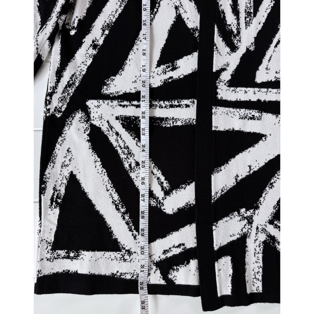 Chicos Black White Abstract Open Front Cardigan Longline Sweater Bold Artsy M - Picture 14 of 15